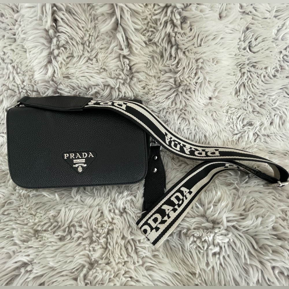 Fashion Black Pebbled Leather Crossbody Bag - Picture 2 of 12